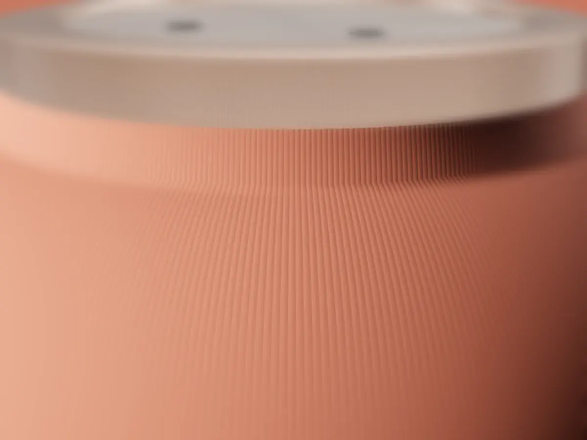 Gros plan sur la maille tissée de l’enceinte